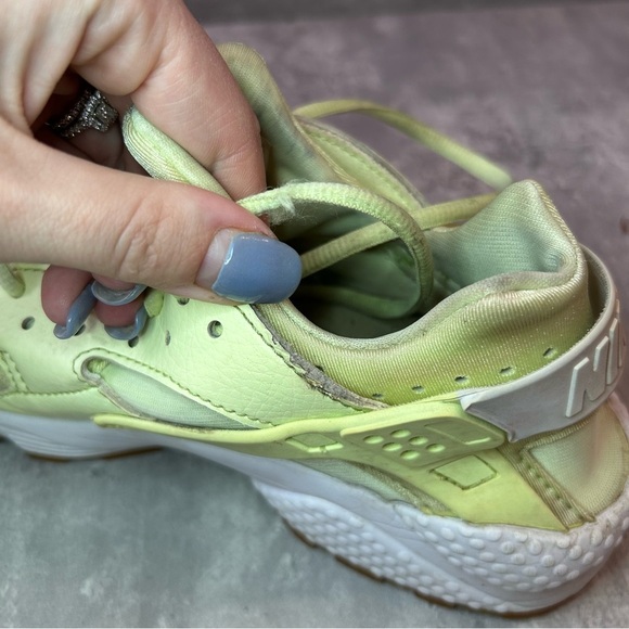 Nike Air Zoom Huarache Running Shoes 634835-702 Womens sz 7.5 - yellow - Picture 7 of 7